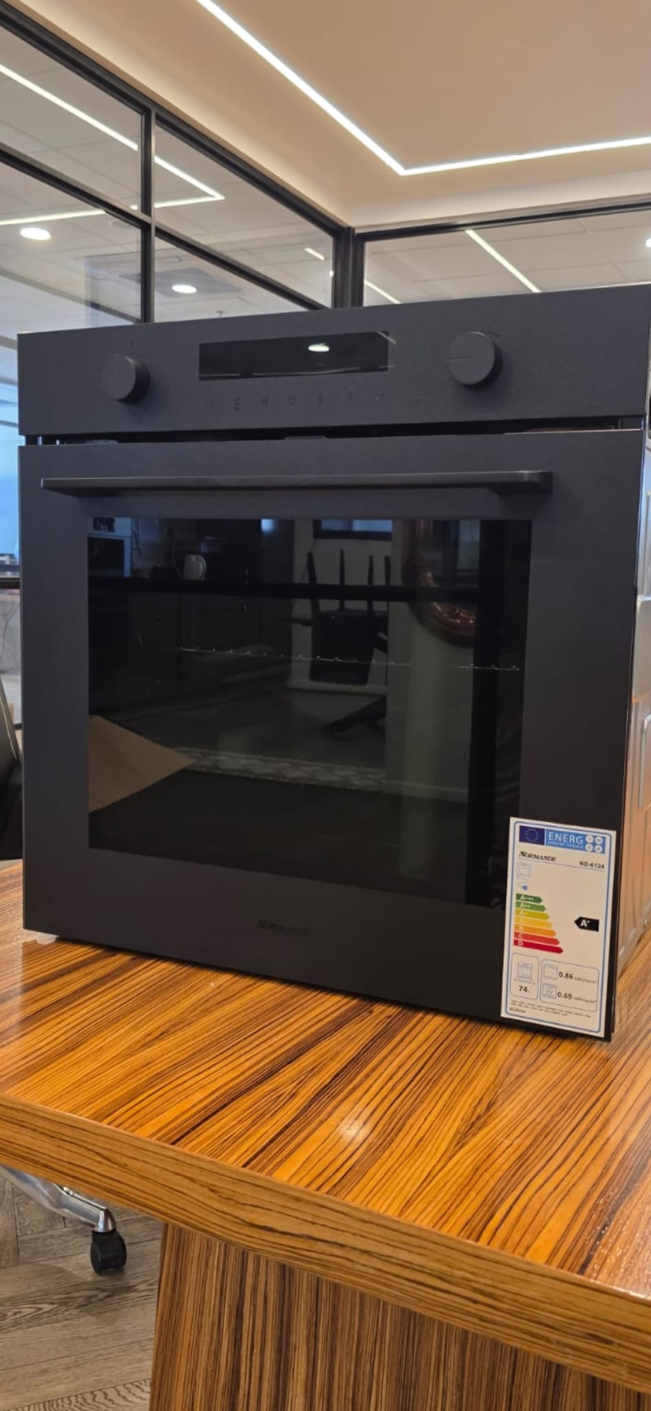 תנור בנוי 74 ליטר ענק נורמנדה NORMANDE דגם ND-6124 בצבע שחור מט עם עוצמה 3440W