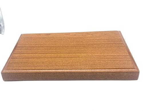 בוצ'ר עץ טבעי 45/30 ס"מ נסליין