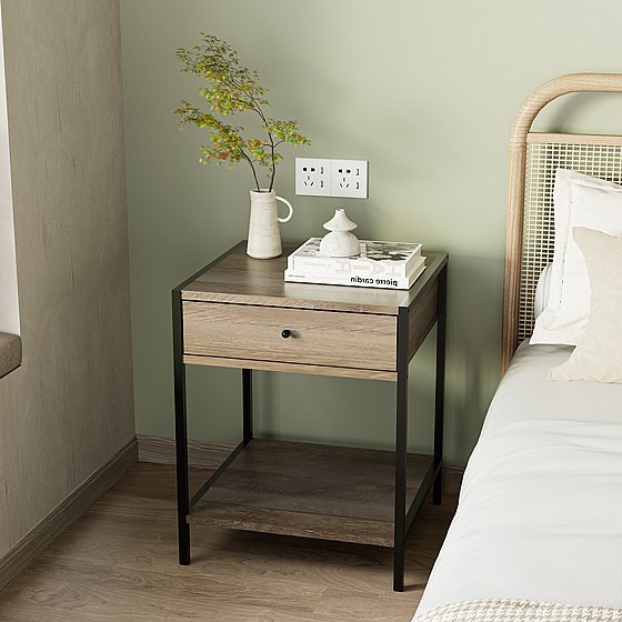 שידת צד לילה דגם דנה DANA בגוון אלון מבית סטאר שופ STAR SHOP