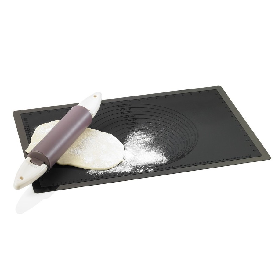 משטח לרידוד ואפייה מסיליקון נון סטיק מבית LURCH